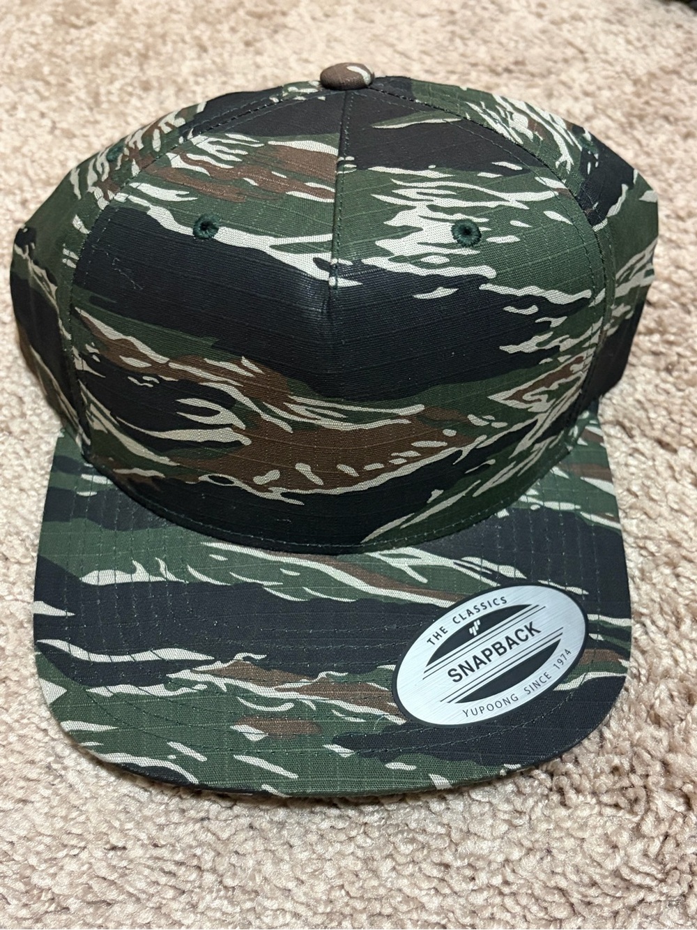 Camo Tiger Stripe Snapback Hat (172)